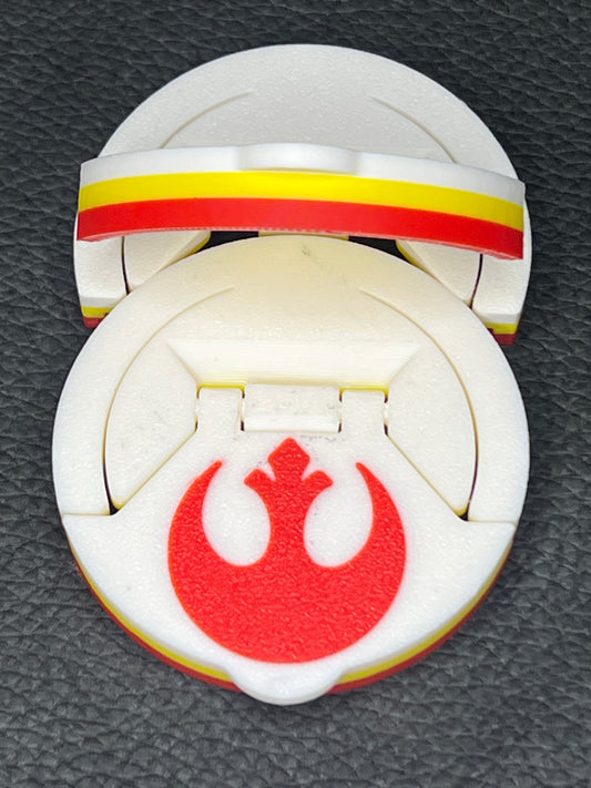 Rebel can topper