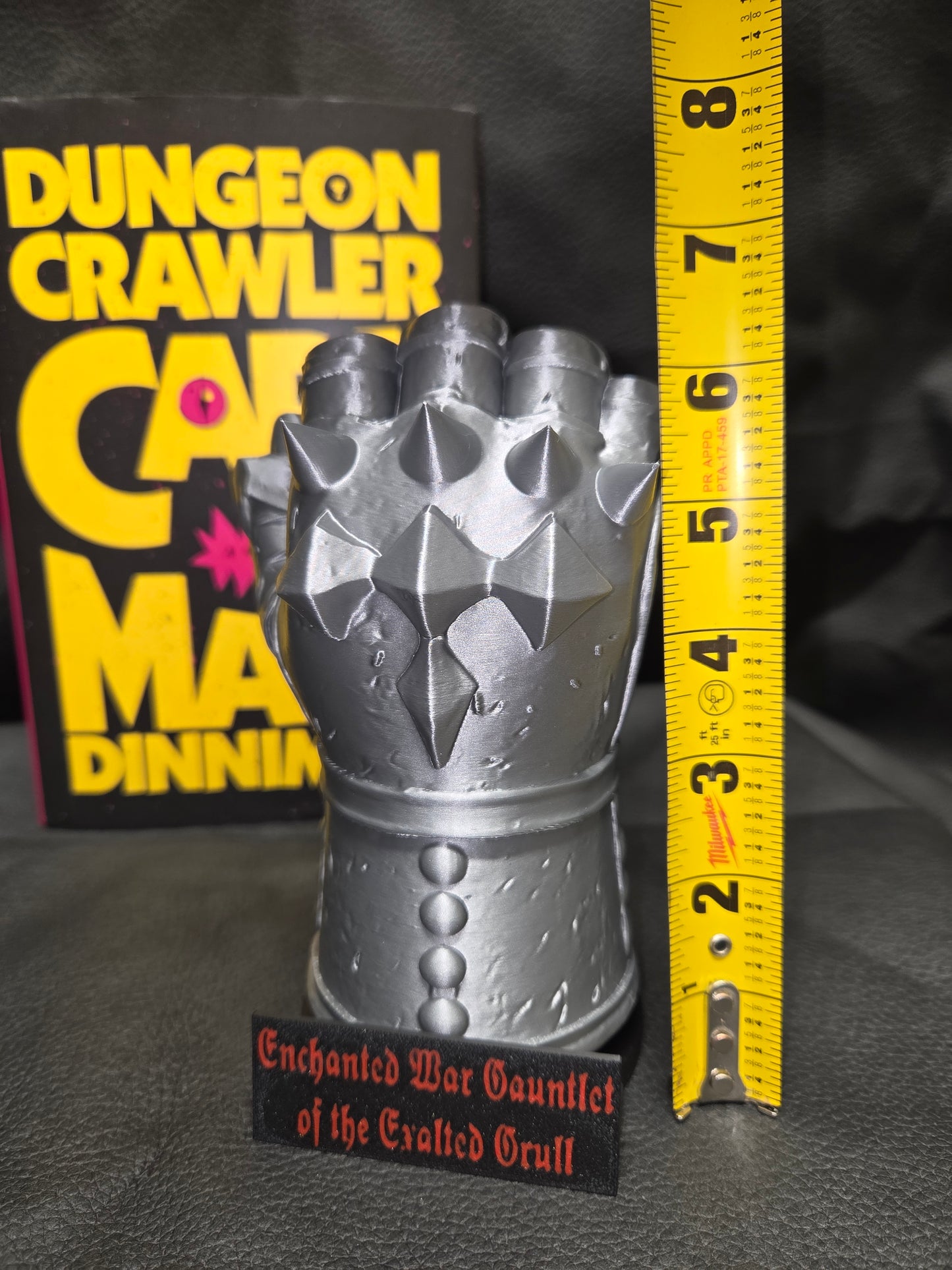 Enchanted War Gauntlet of the Exalted Grull (Dungeon Crawler Carl)